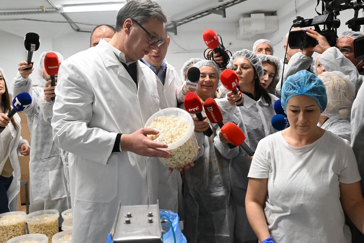 Посета Нишу Посета Нишу