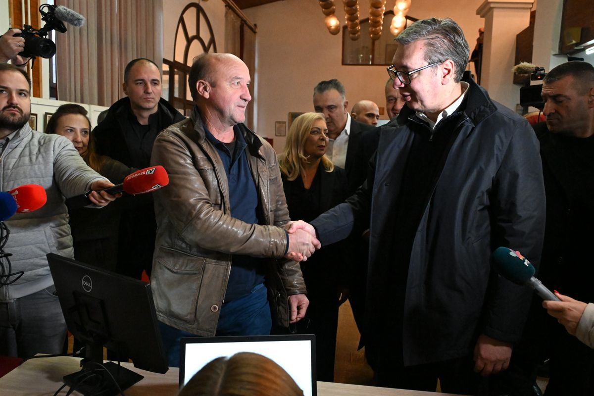 Посета Нишу Посета Нишу