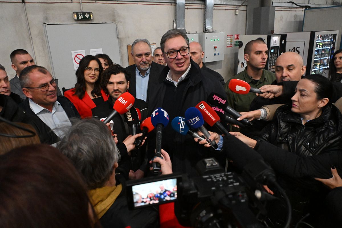 Посета Нишу Посета Нишу