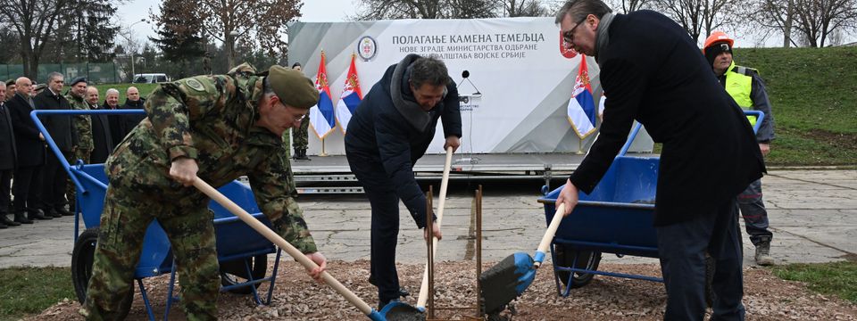 Kamen temeljac- kasarna „Banjica“