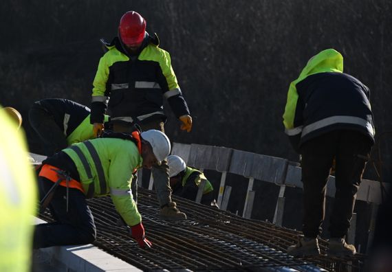 Obilazak radova na izgradnji brze saobraćajnice Požarevac - Veliko Gradište – Golubac „Dunavski koridor“