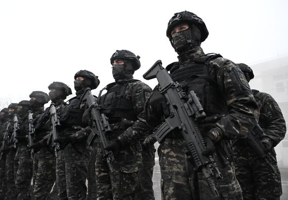 Обилазак завршних радова на новом објекту за припаднике Одреда војне полиције специјалне намене „Кобре”