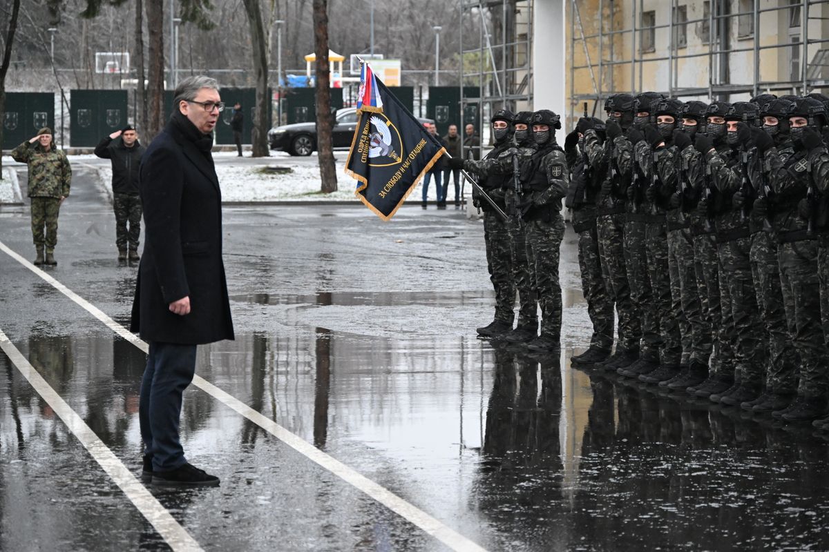 Obilazak završnih radova na novom objektu za pripadnike Odreda vojne policije specijalne namene „Kobre” Obilazak završnih radova na novom objektu za pripadnike Odreda vojne policije specijalne namene „Kobre”