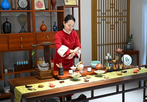 Кинески културни центар - презентација робота компаније AGIBOT