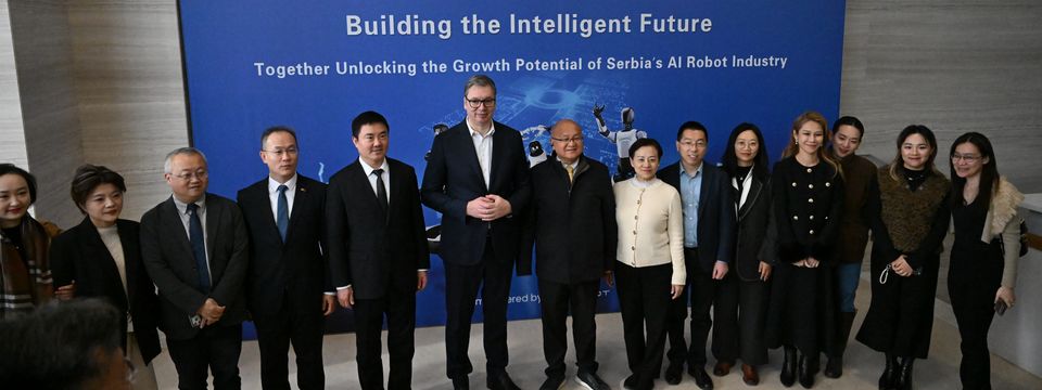 Кинески културни центар - презентација робота компаније AGIBOT