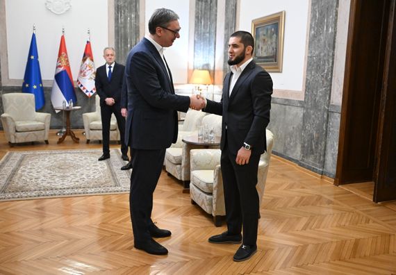 ММА борац Ислам Махачев