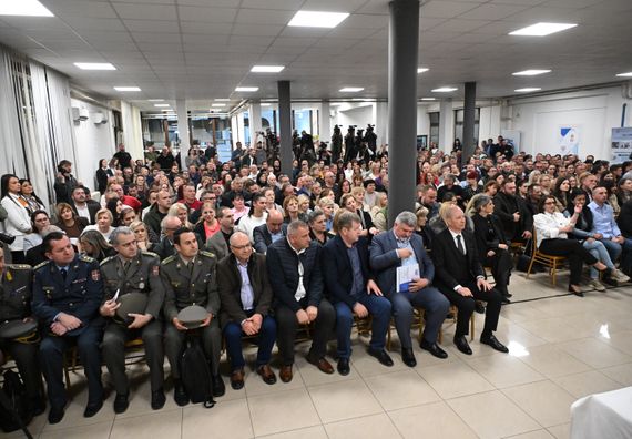 Фабрика МБ Наменска Лучани