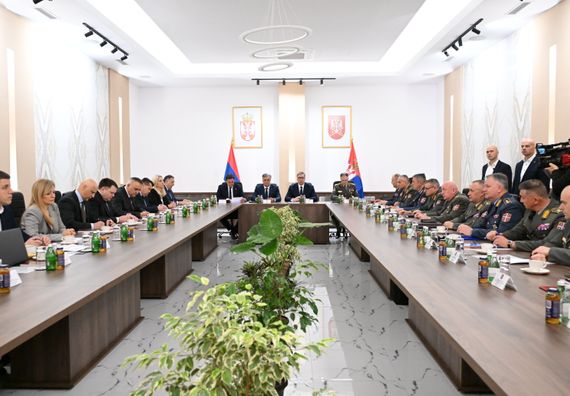 Састанак са највишим руководством Министарства одбране и Војске Србије