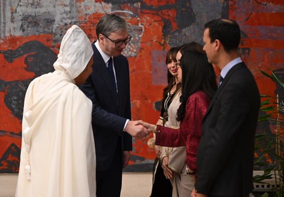 Предаја акредитивних писама