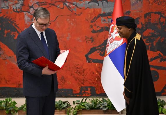 Предаја акредитивних писама