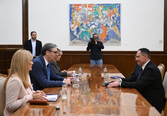 Наставак консултација