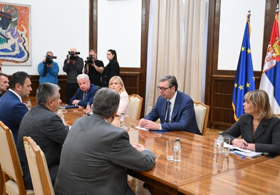 Наставак консултација