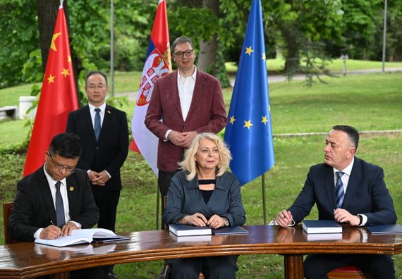 Ceremonija potpisivanja dokumenata za izgradnju puta ,,Vožd Karađorđe”