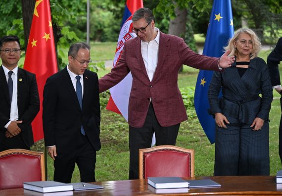 Ceremonija potpisivanja dokumenata za izgradnju puta ,,Vožd Karađorđe”