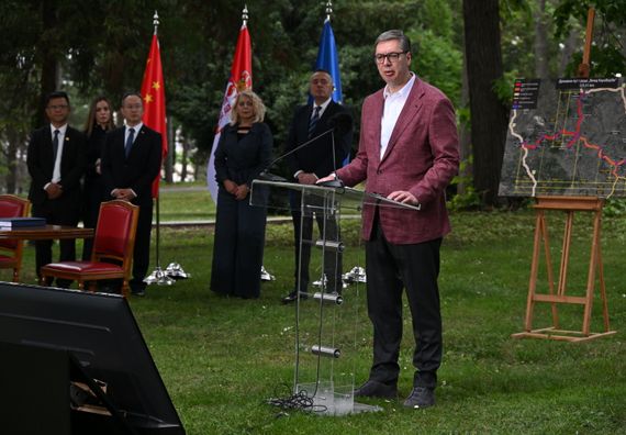 Ceremonija potpisivanja dokumenata za izgradnju puta ,,Vožd Karađorđe”