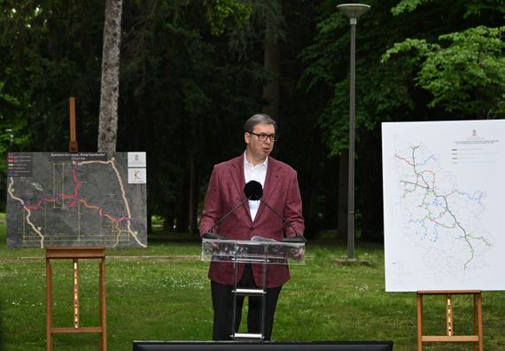 Ceremonija potpisivanja dokumenata za izgradnju puta ,,Vožd Karađorđe”