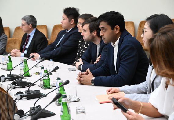 Разговор са студентима Универзитета Харвард и МИТ