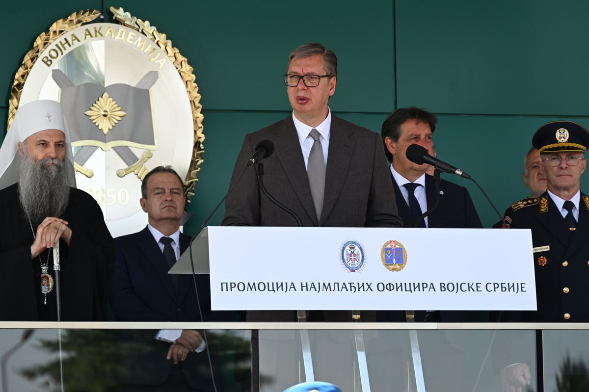 Промоцијa најмлађих официра Војске Србије