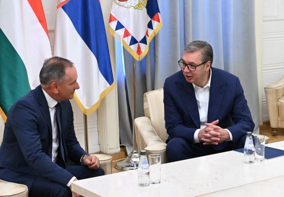 Опроштајна посета амбасадора Мађарске