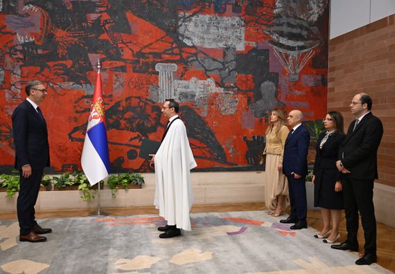 Предаја акредативних писама