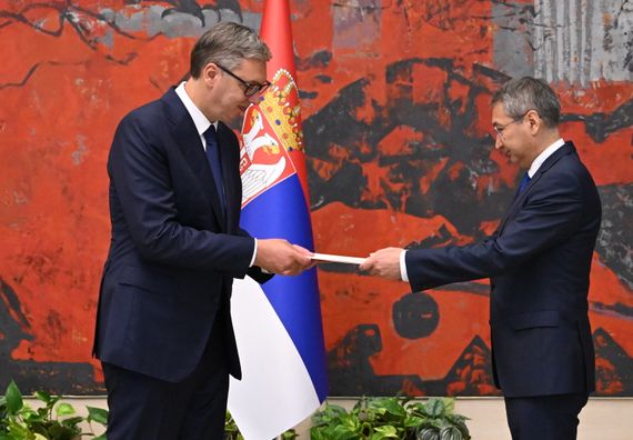 Предаја акредативних писама
