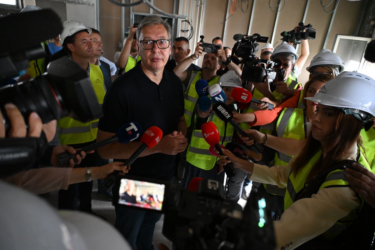 Obilazak radova na sanaciji GAK i izgradnji dečje klinike „Tiršova 2“ Obilazak radova na sanaciji GAK i izgradnji dečje klinike „Tiršova 2“