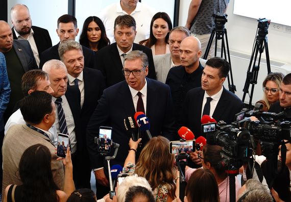 Обилазак локације за изградњу нове зграде Клинике за гинекологију и акушерство и завршних радова на Научно-технолошком парку у Нишу
